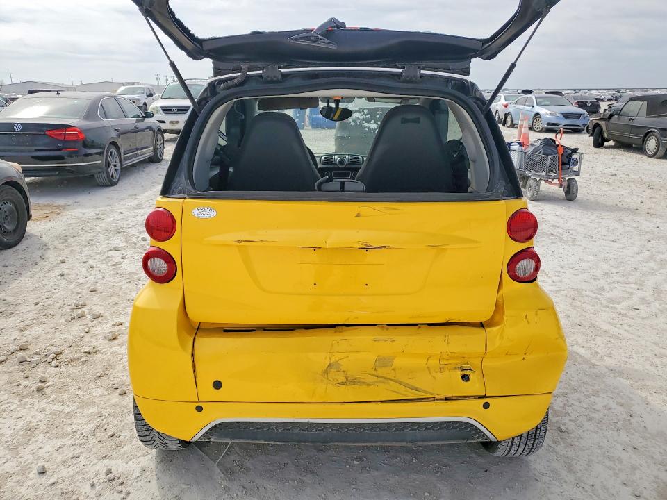 Photo 6 from auction – 2013 SMART FORTWO with VIN WMEEJ3BA9DK723688