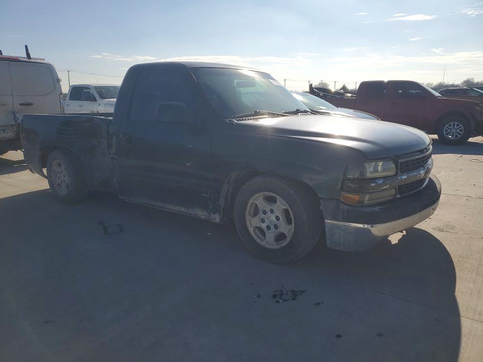 Photo 4 from auction – 2001 CHEVROLET SILVERADO with VIN 1GCEC14WX1Z245953