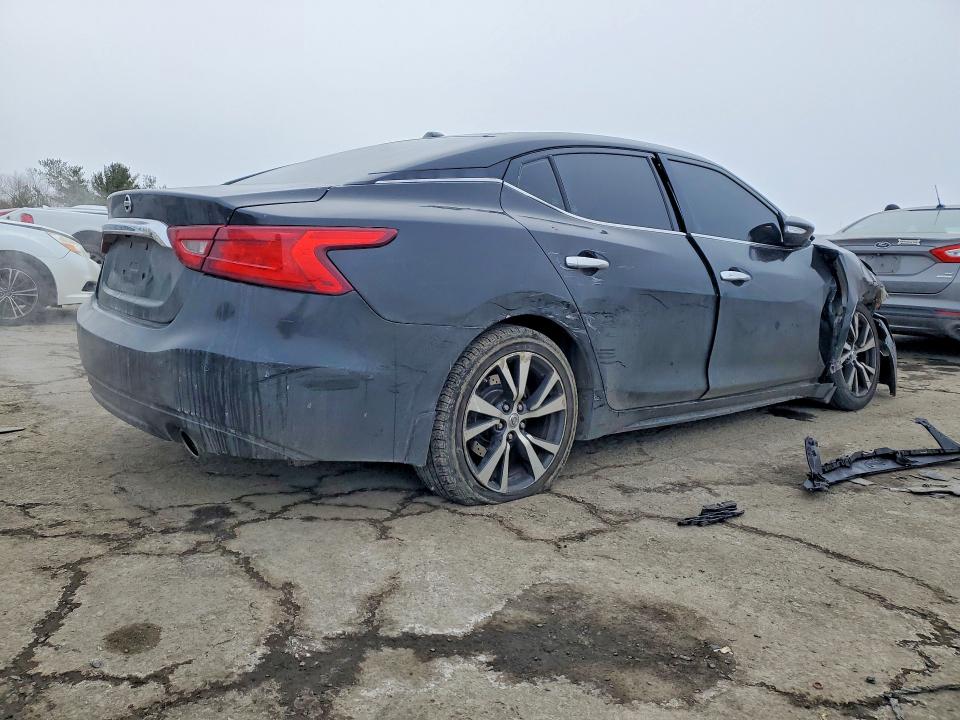 Photo 3 from auction – 2017 NISSAN MAXIMA with VIN 1N4AA6AP0HC437304