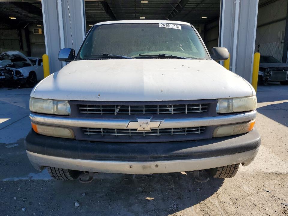 Photo 5 from auction – 2000 CHEVROLET SILVERADO with VIN 1GCEK19T2YZ234991