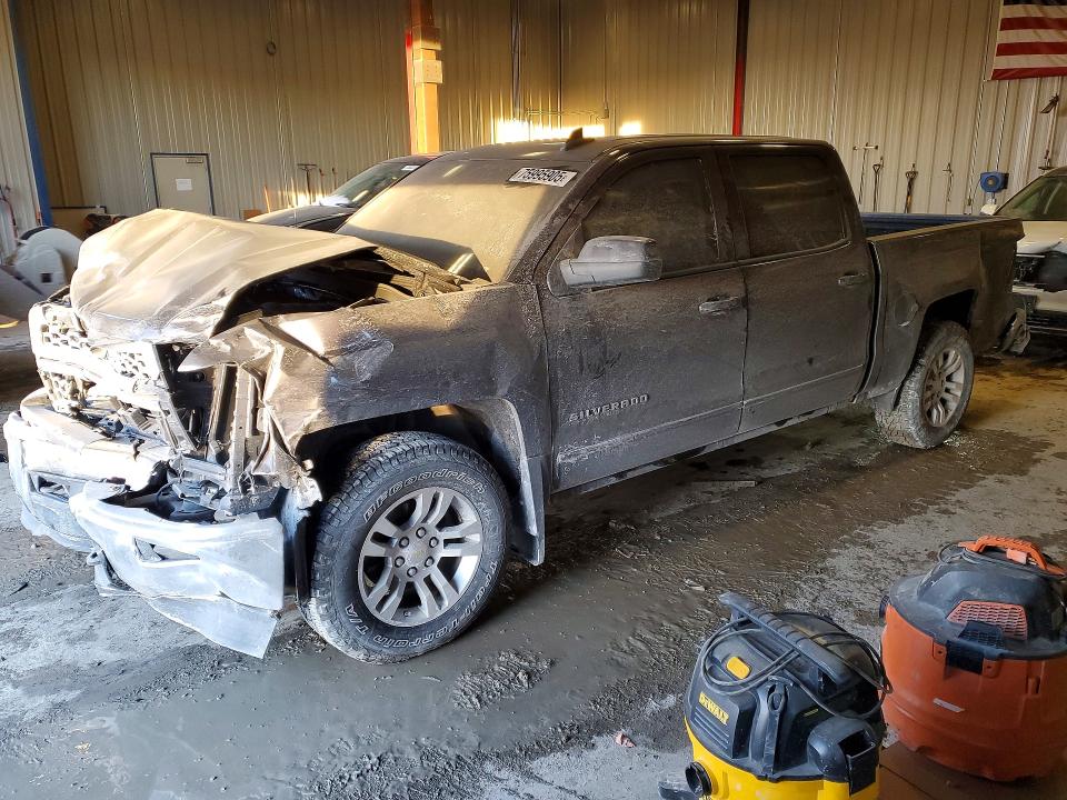 CHEVROLET SILVERADO 2015 with VIN 3GCUKREC9FG452357 - Photo from auction