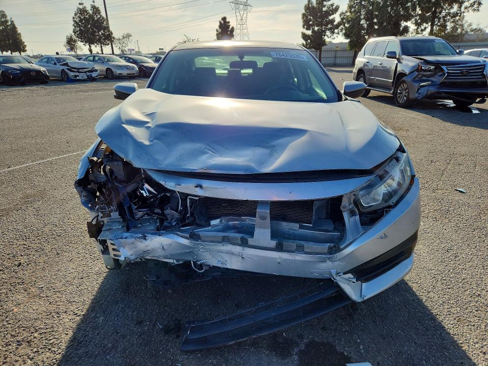 Photo 5 from auction – 2016 HONDA CIVIC with VIN 2HGFC2F75GH537214