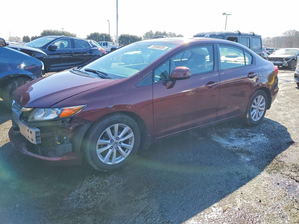 صورة رقم 1 من المزاد - 2012 HONDA CIVIC مع VIN 2HGFB2F8XCH605528