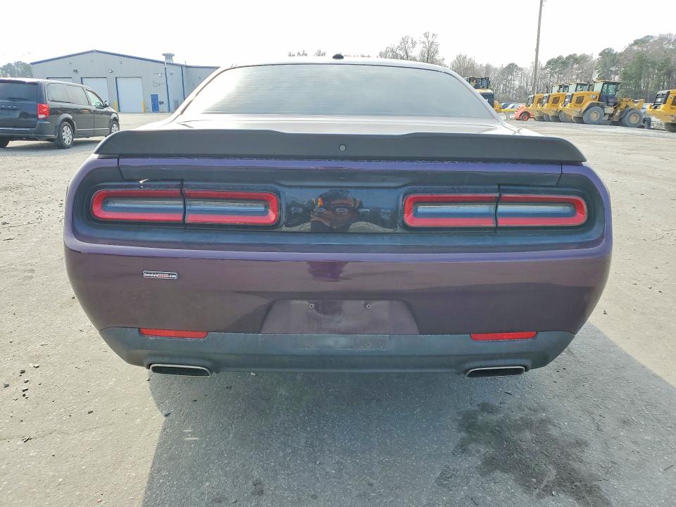 Photo 6 from auction – 2022 DODGE CHALLENGER with VIN 2C3CDZAG6NH137114
