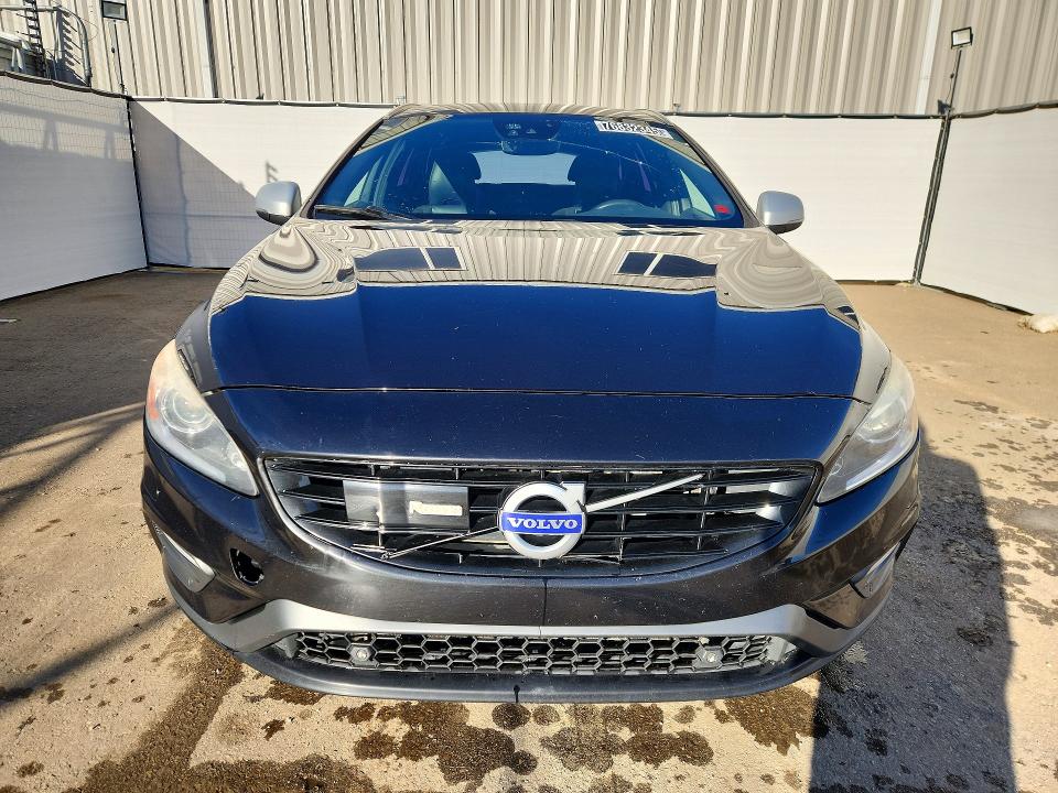 Photo 5 from auction – 2017 VOLVO V60 with VIN YV149MSR3H1362253