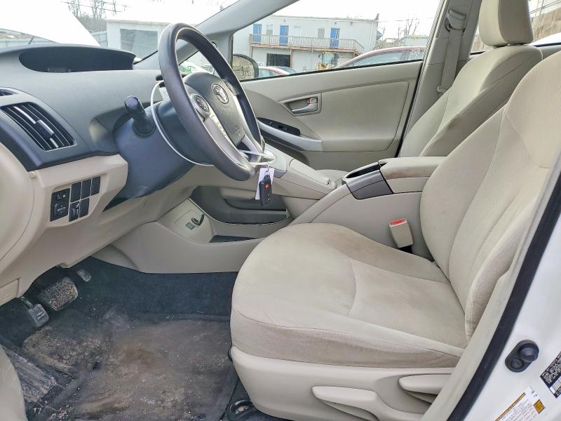 Photo 7 from auction – 2015 TOYOTA PRIUS with VIN JTDKN3DU9F0430854