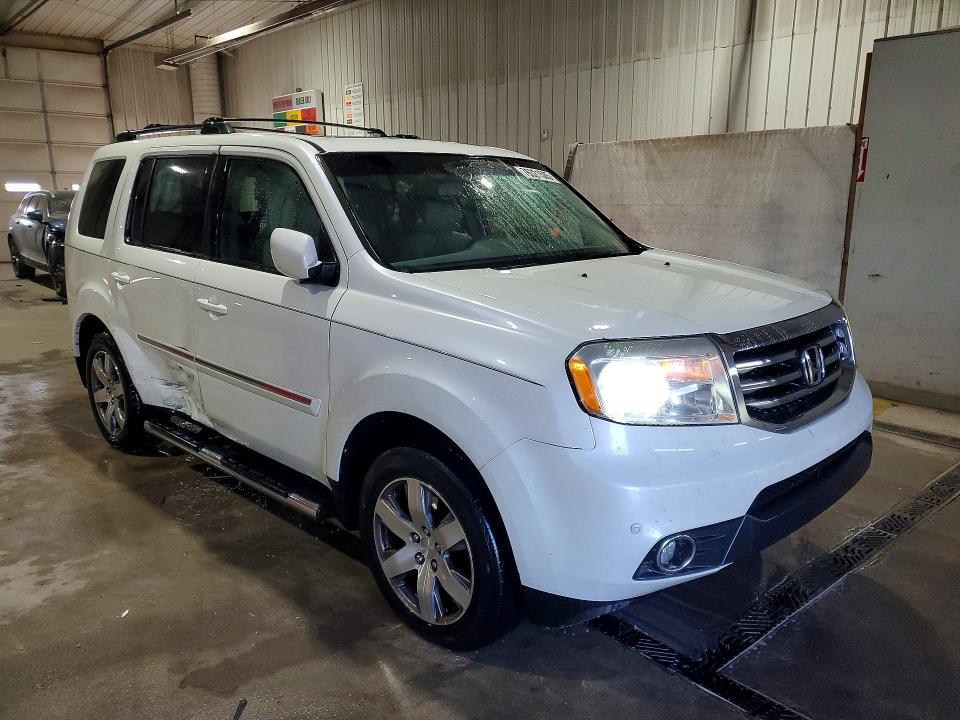 Photo 4 from auction – 2015 HONDA PILOT TOUR with VIN 5FNYF4H91FB054512