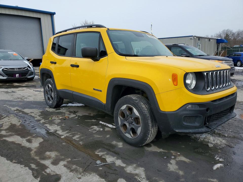Photo 4 from auction – 2017 JEEP RENEGADE with VIN ZACCJBAB7HPG53940