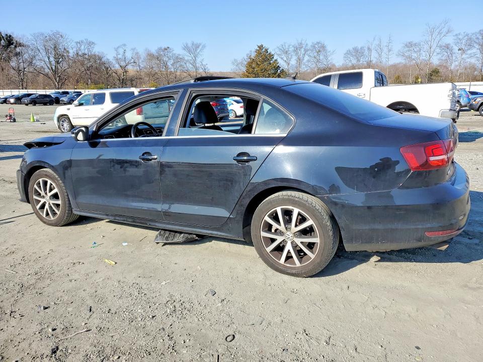 Photo 2 from auction – 2017 VOLKSWAGEN JETTA with VIN 3VWDB7AJ7HM228417