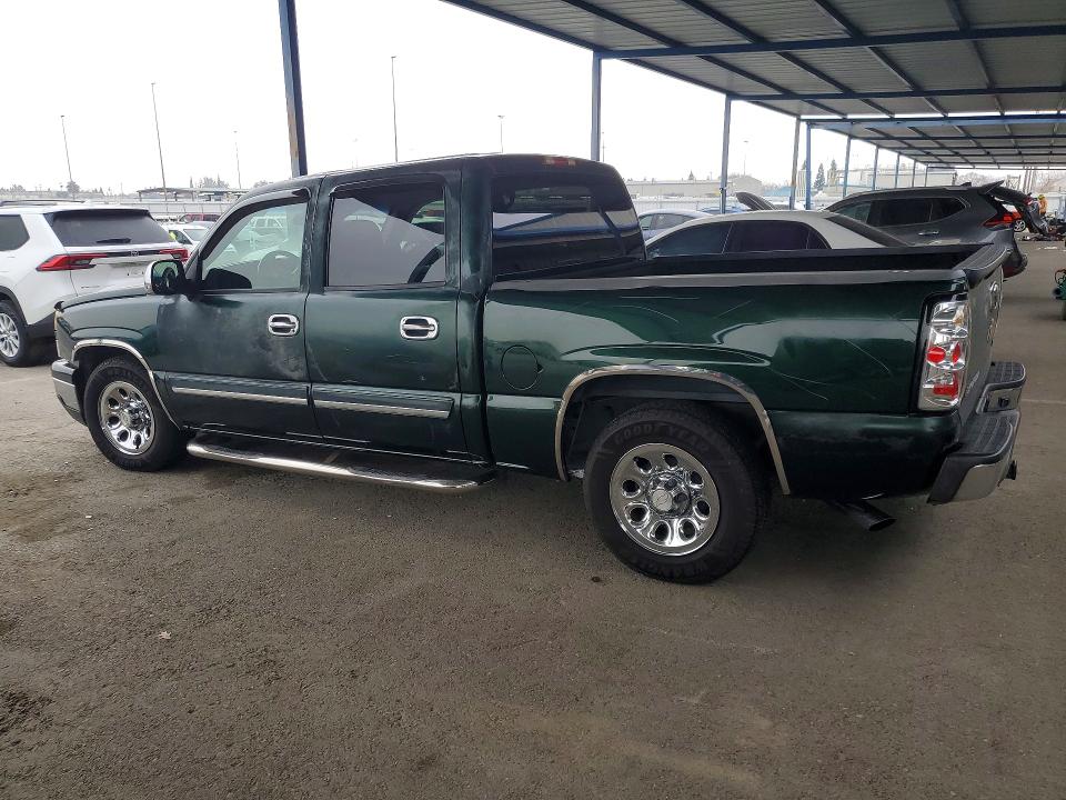 Foto 2 de la subasta – 2006 CHEVROLET SILVERADO con VIN 2GCEC13V061333242