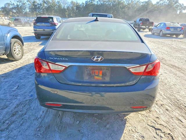 Photo 6 from auction – 2011 HYUNDAI SONATA GLS with VIN 5NPEB4AC4BH039809