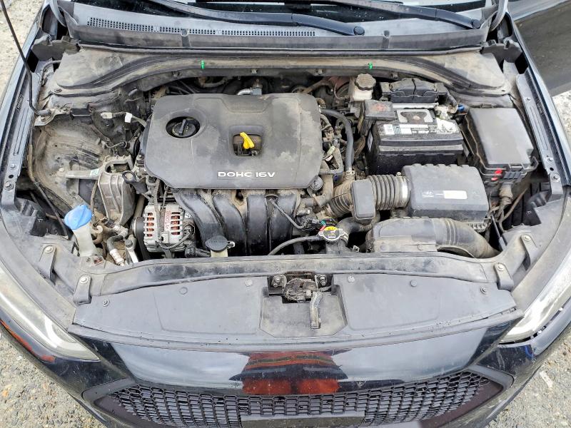 Photo 11 from auction – 2017 HYUNDAI ELANTRA with VIN 5NPD74LF7HH146351