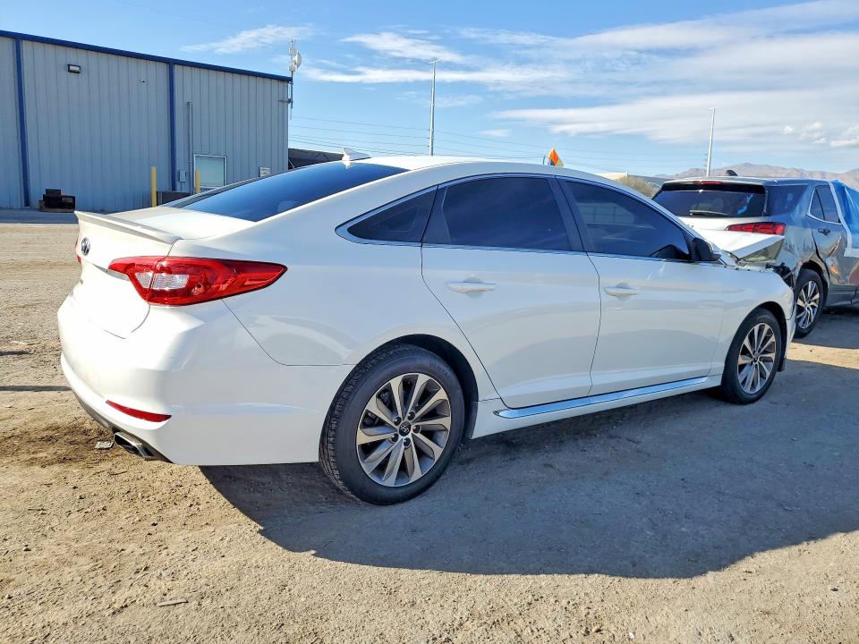 Photo 3 from auction – 2015 HYUNDAI SONATA with VIN 5NPE34AF6FH031725