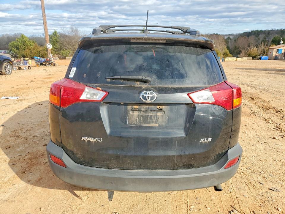 Photo 6 from auction – 2015 TOYOTA RAV4 with VIN 2T3WFREV3FW151565