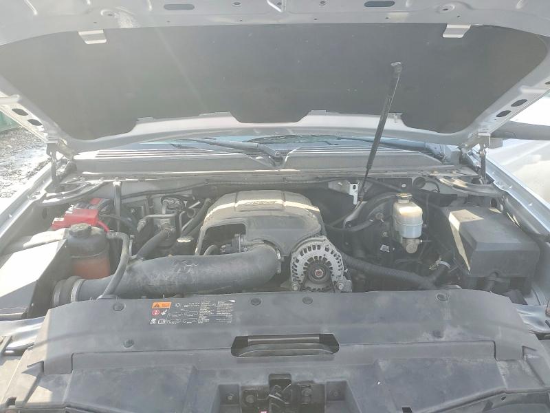 Photo 12 from auction – 2013 CHEVROLET TAHOE with VIN 1GNSCBE00DR310632