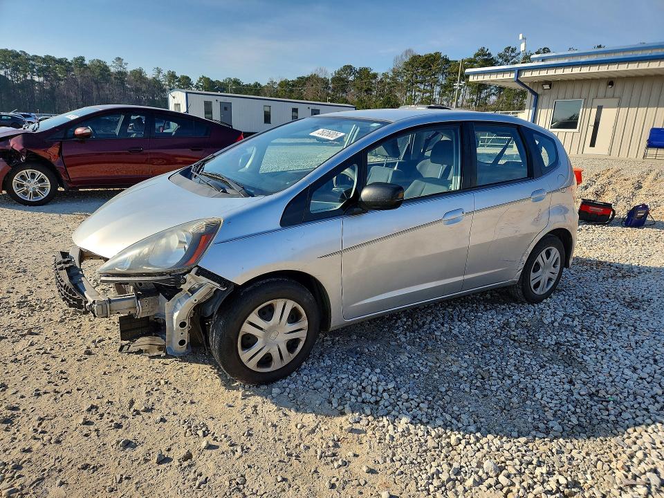 HONDA FIT 2011 with VIN JHMGE8H32BS001900 - Photo from auction