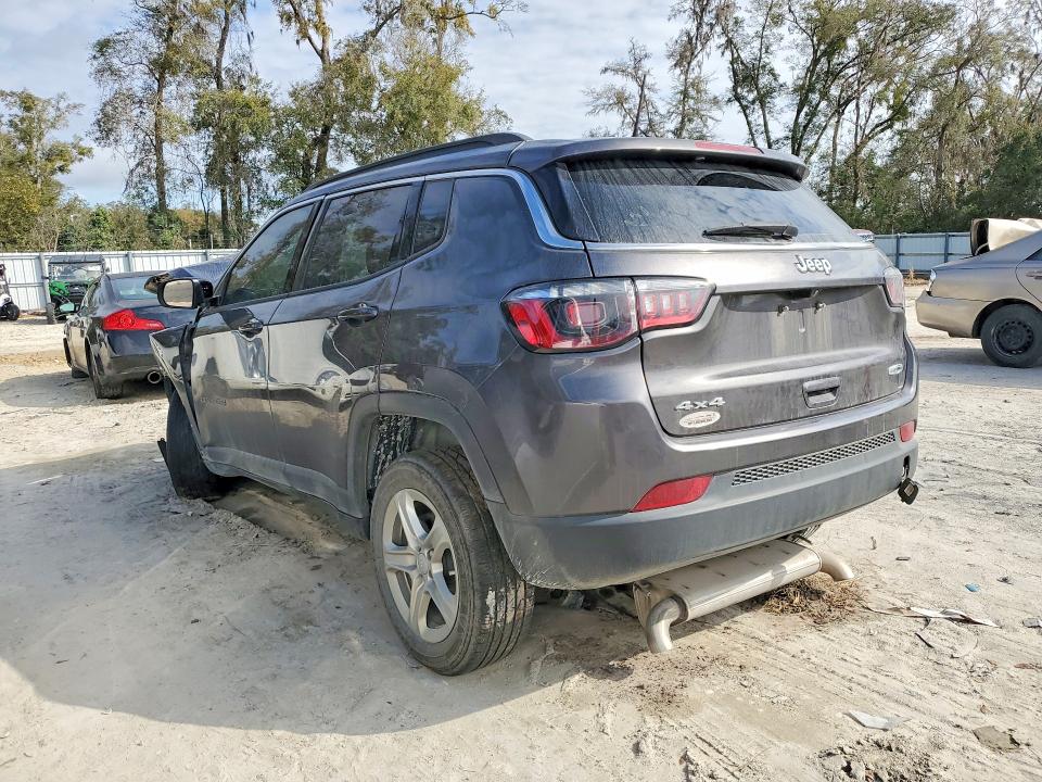 Photo 2 from auction – 2023 JEEP COMPASS with VIN 3C4NJDBN6PT562713