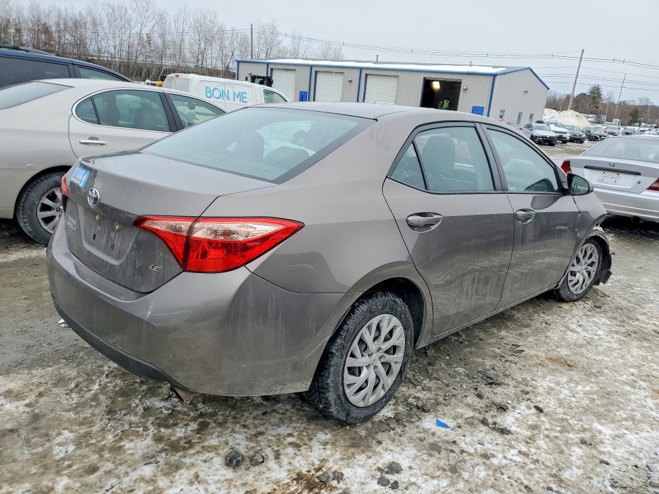 Photo 3 from auction – 2017 TOYOTA COROLLA with VIN 2T1BURHEXHC812571