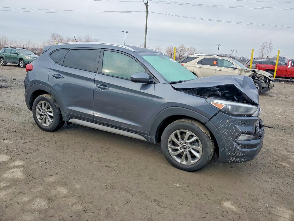 Photo 4 from auction – 2017 HYUNDAI TUCSON with VIN KM8J3CA48HU390358