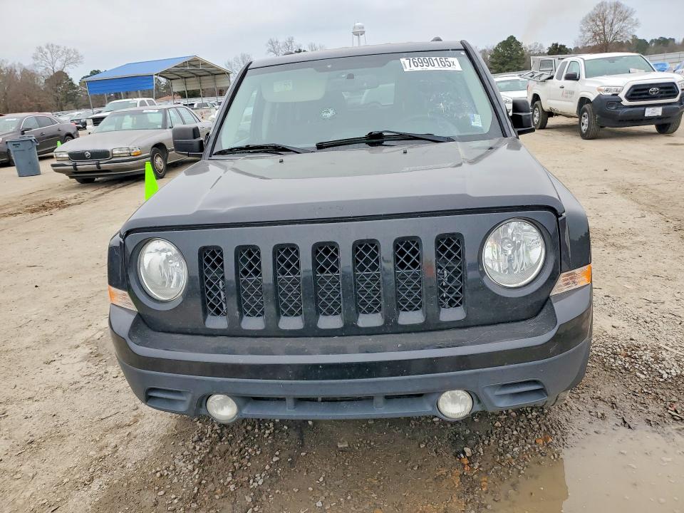Photo 5 from auction – 2017 JEEP PATRIOT with VIN 1C4NJPBB8HD157693