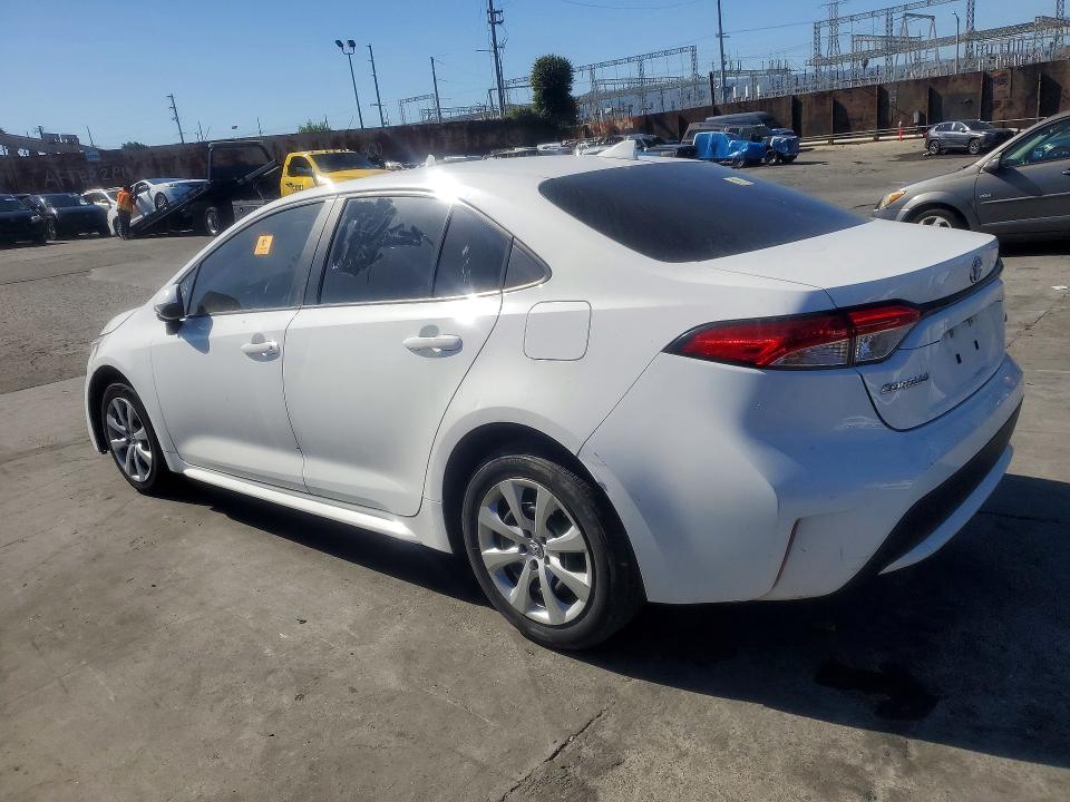 Photo 2 from auction – 2022 TOYOTA COROLLA with VIN 5YFEPMAEXNP305358