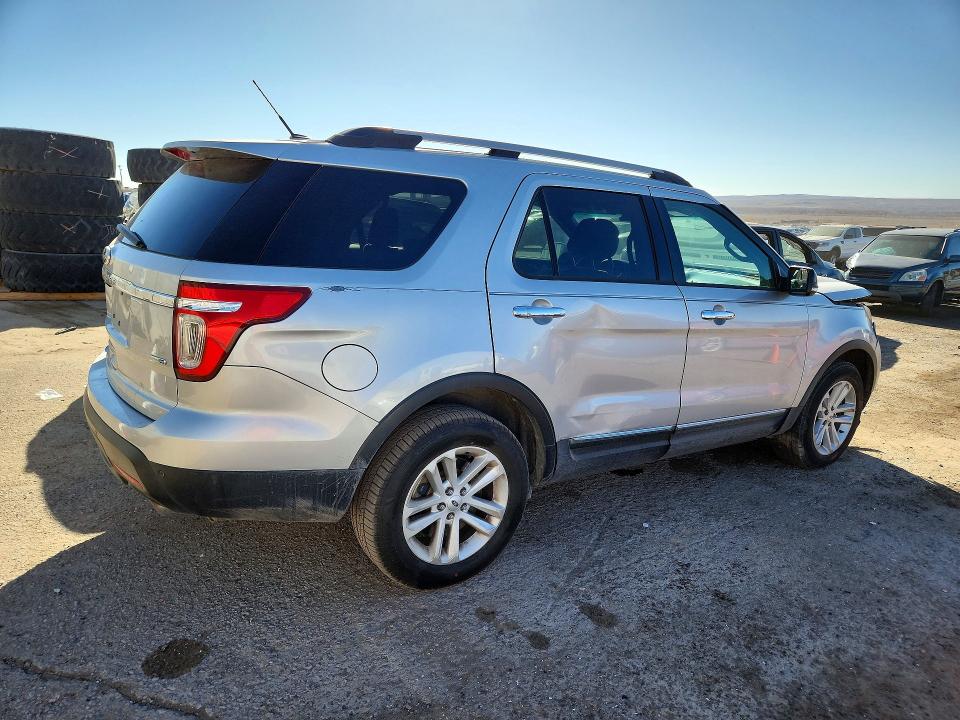 Photo 3 from auction – 2014 FORD EXPLORER with VIN 1FM5K8D89EGB62900