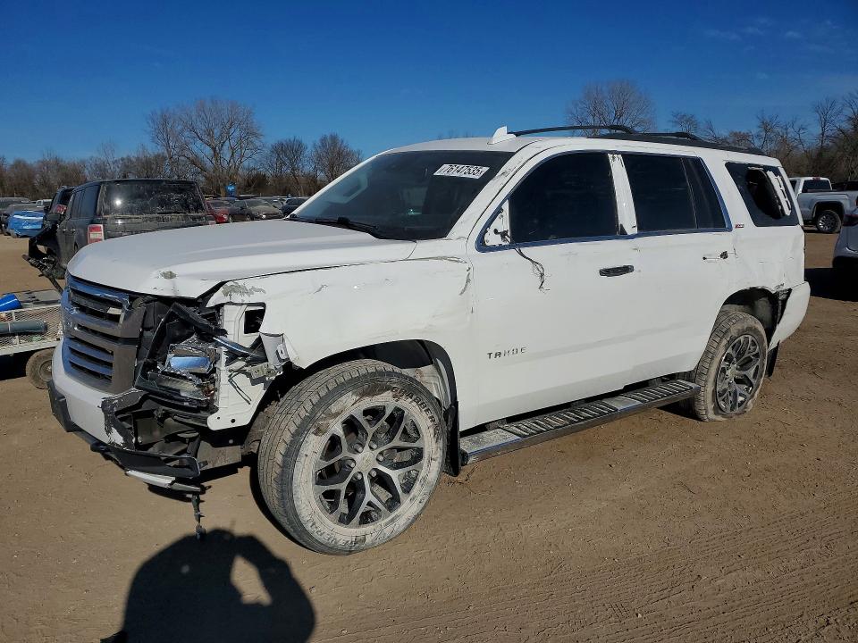 CHEVROLET TAHOE 2015 with VIN 1GNSKBKC4FR581990 - Photo from auction