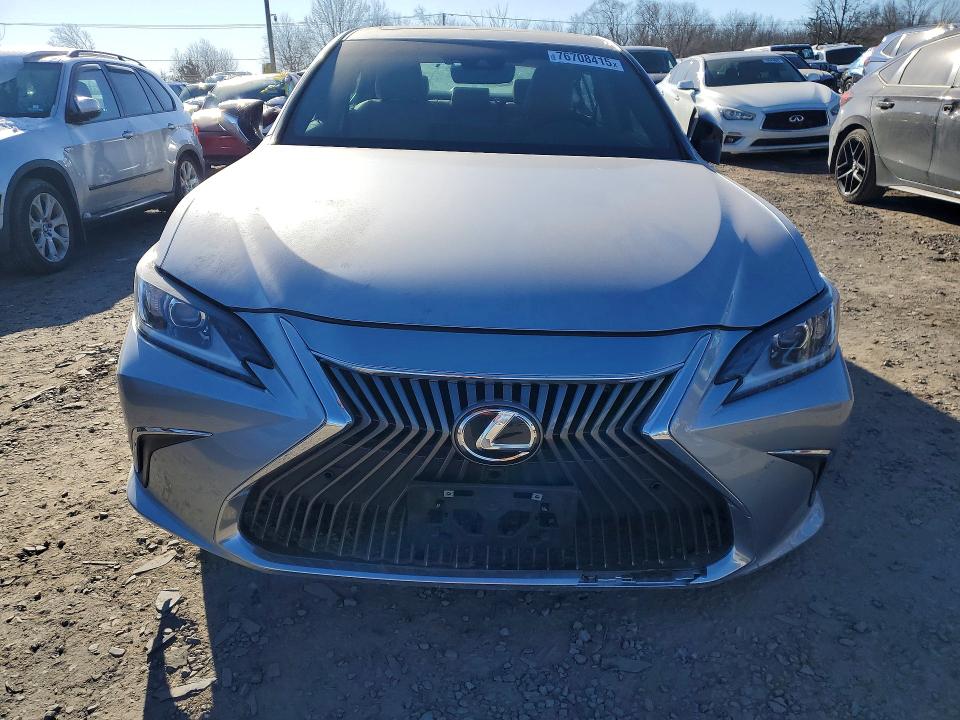 Photo 5 from auction – 2023 LEXUS ES 250 BAS with VIN 58AD11D13PU011833