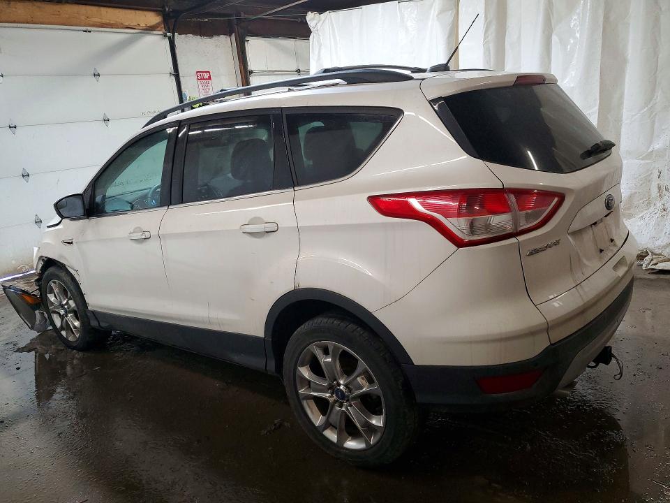 Photo 2 from auction – 2014 FORD ESCAPE with VIN 1FMCU0GX5EUB58401