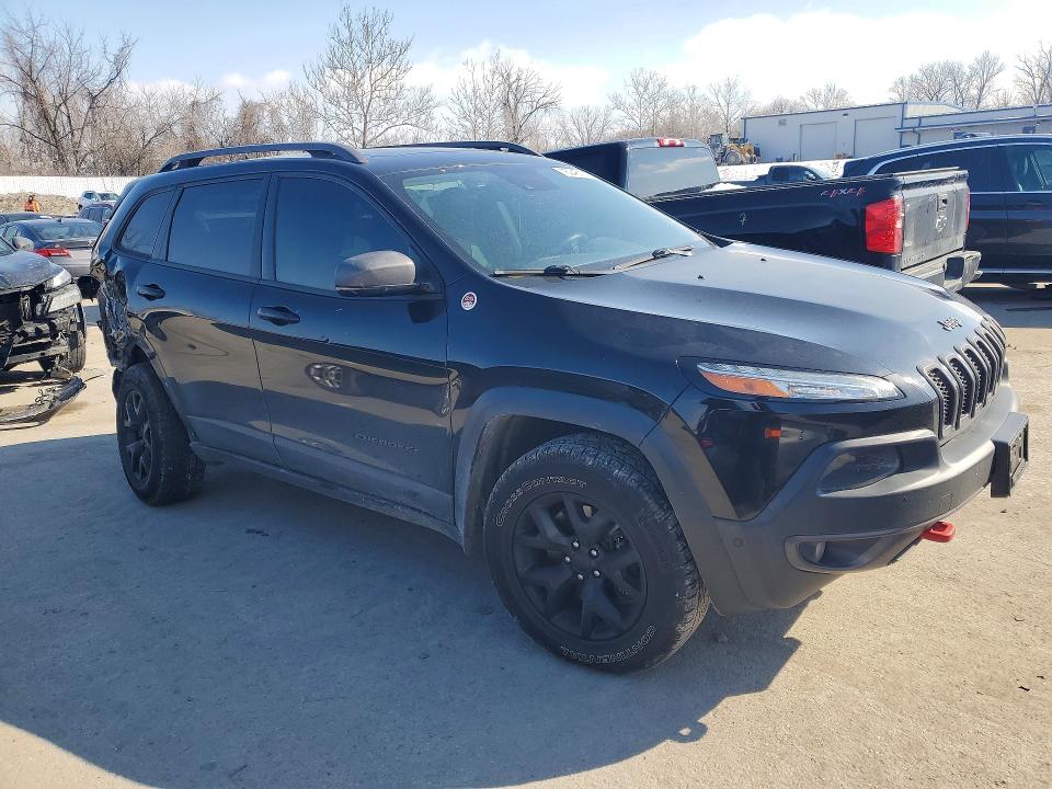 Photo 4 from auction – 2016 JEEP CHEROKEE with VIN 1C4PJMBS4GW156910
