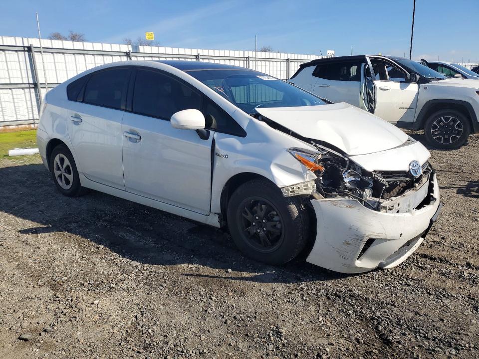 Photo 4 from auction – 2015 TOYOTA PRIUS with VIN JTDKN3DU8F1928182