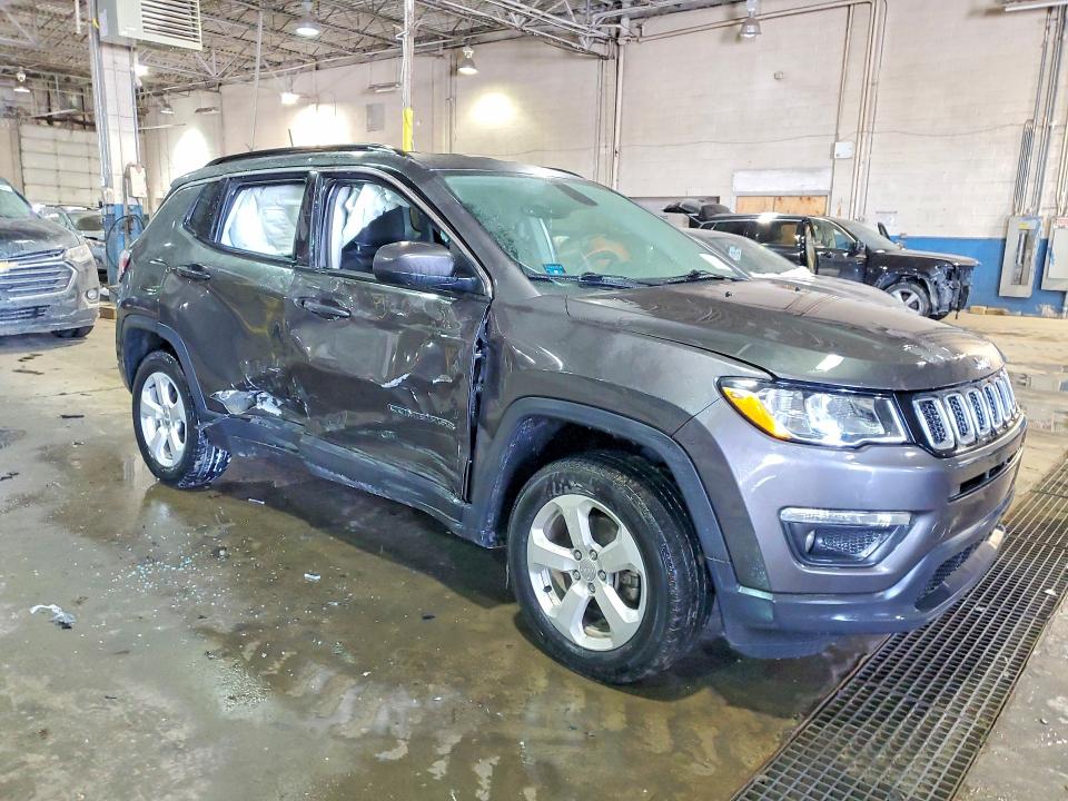 Photo 4 from auction – 2018 JEEP COMPASS LA with VIN 3C4NJDBB7JT342493