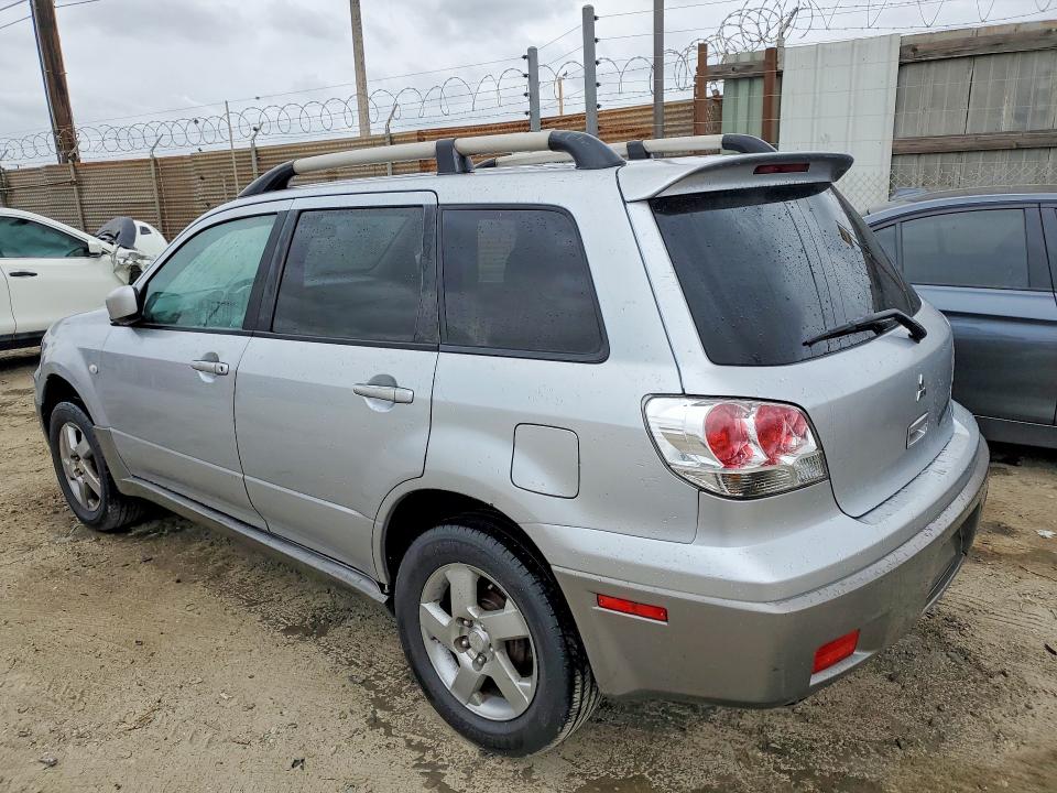 Photo 2 from auction – 2004 MITSUBISHI OUTLANDER with VIN JA4LX41F34U030489