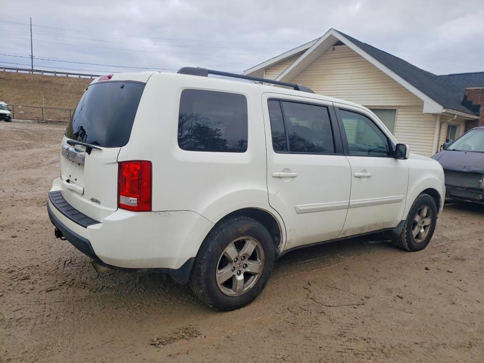 Photo 3 from auction – 2011 HONDA PILOT with VIN 5FNYF4H55BB015283