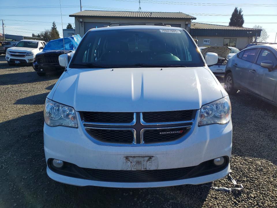 Photo 5 from auction – 2017 DODGE GRAND CARA with VIN 2C4RDGCG0HR817676