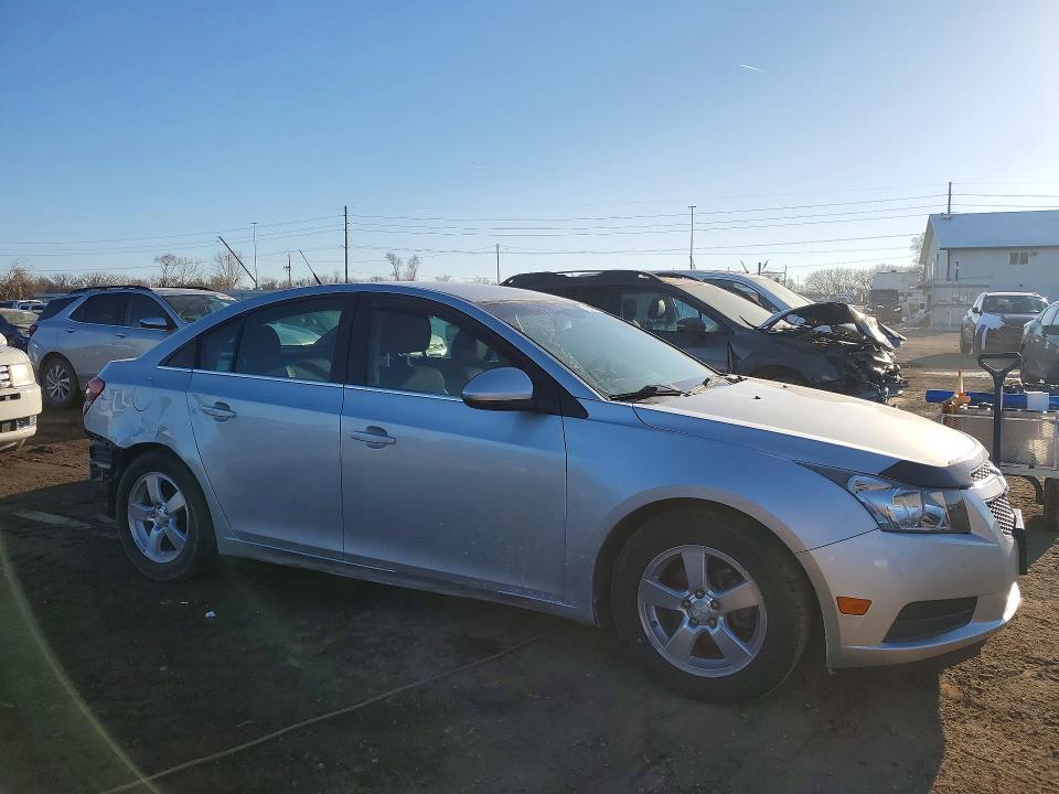 Photo 4 from auction – 2013 CHEVROLET CRUZE with VIN 1G1PC5SB3D7126621