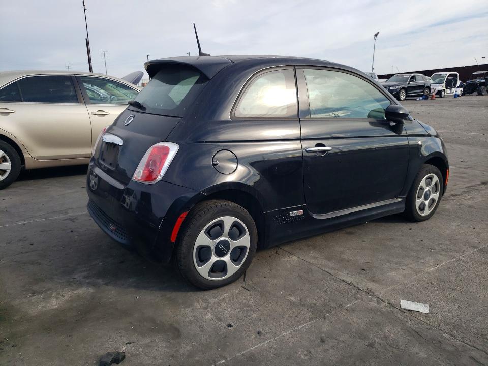 Photo 3 from auction – 2015 FIAT 500 ELECTR with VIN 3C3CFFGE1FT522880