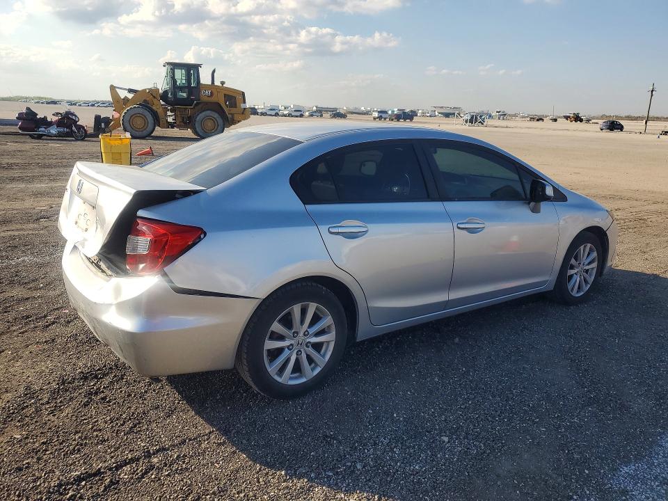 Photo 3 from auction – 2012 HONDA CIVIC with VIN 2HGFB2F94CH595331