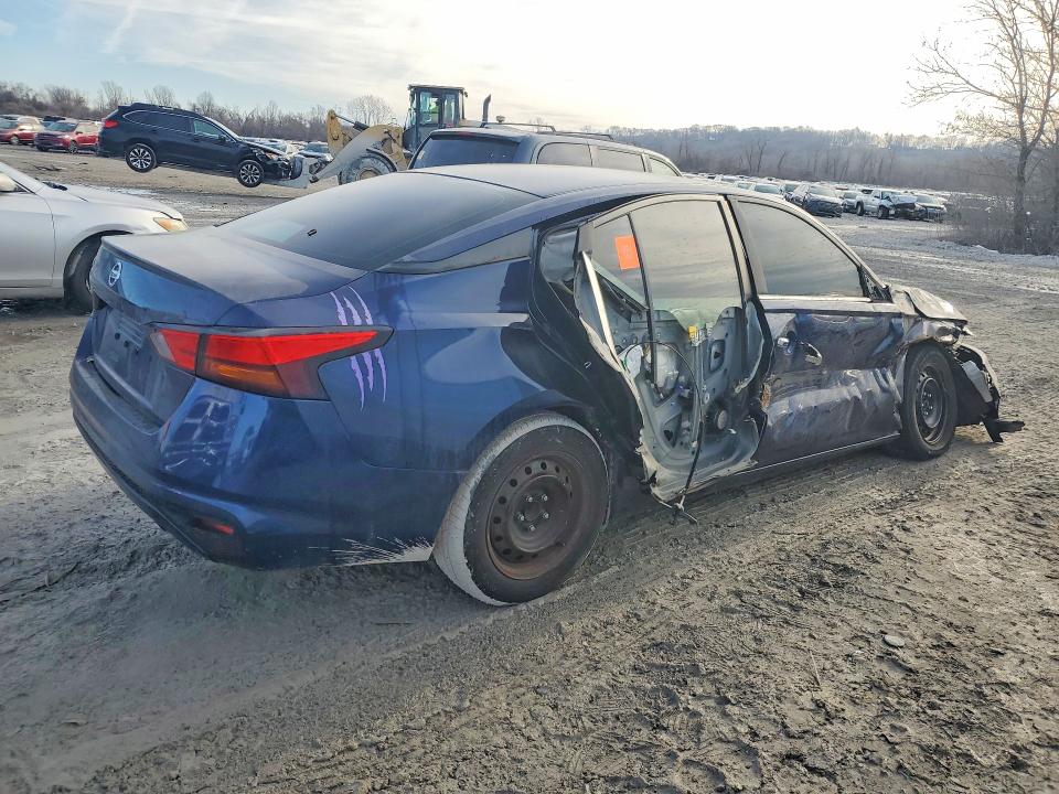 Photo 3 from auction – 2021 NISSAN ALTIMA with VIN 1N4BL4BV2MN313940