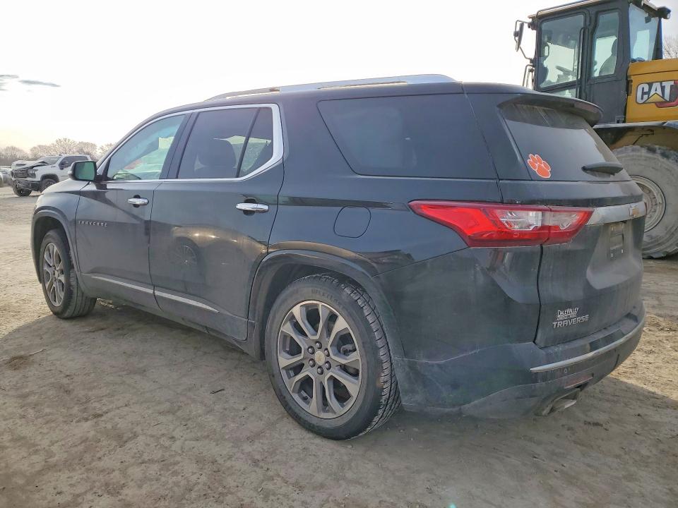 Photo 2 from auction – 2018 CHEVROLET TRAVERSE with VIN 1GNERKKW6JJ108098