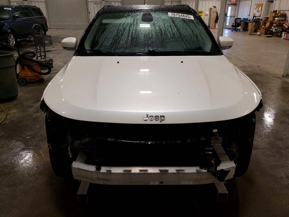 Photo 5 from auction – 2017 JEEP COMPASS with VIN 3C4NJDCB3HT631928