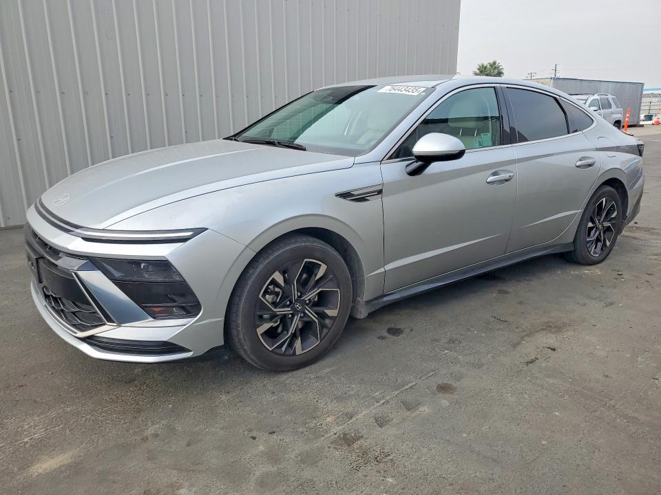 HYUNDAI SONATA 2024 with VIN KMHL64JA5RA407986 - Photo from auction