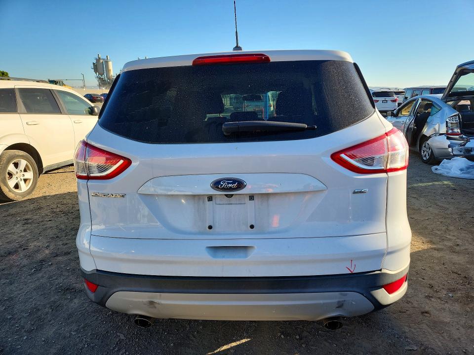 Photo 6 from auction – 2016 FORD ESCAPE with VIN 1FMCU0G74GUC91654