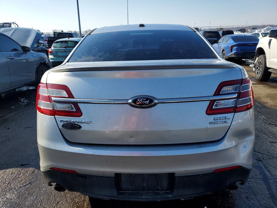 Photo 6 from auction – 2013 FORD TAURUS with VIN 1FAHP2E80DG109053
