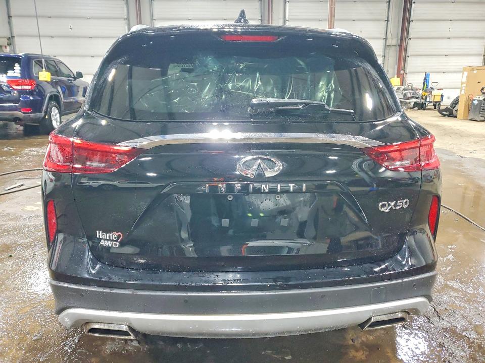 Photo 6 from auction – 2020 INFINITI QX50 PURE with VIN 3PCAJ5M31LF115697
