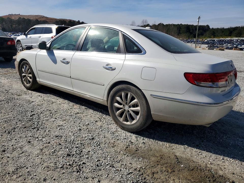 Photo 2 from auction – 2008 HYUNDAI AZERA with VIN KMHFC46FX8A258094