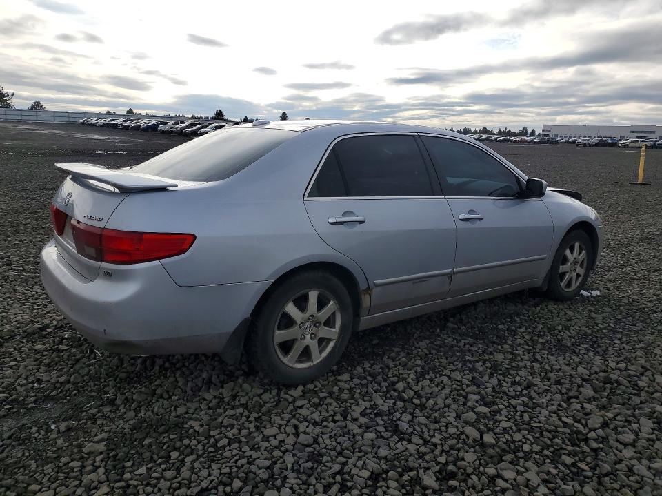Photo 3 from auction – 2005 HONDA ACCORD with VIN 1HGCM665X5A074388
