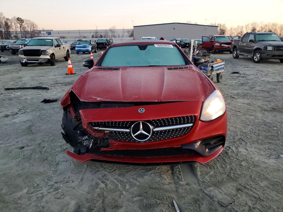 Photo 5 from auction – 2018 MERCEDES-BENZ SLC 300 with VIN WDDPK3JA2JF149385
