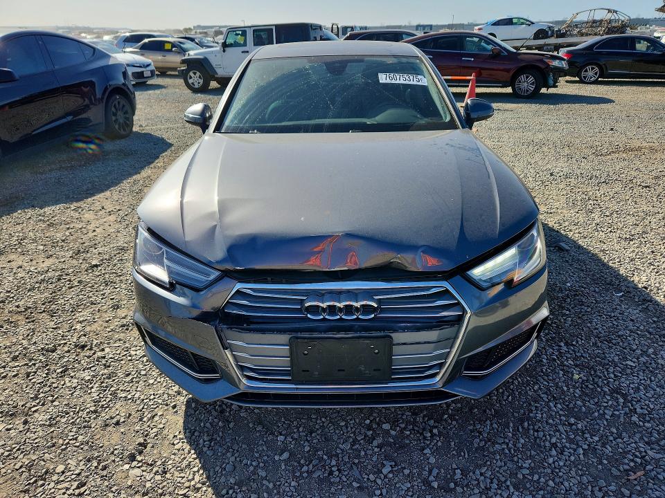 Photo 5 from auction – 2019 AUDI A4 with VIN WAUGMAF43KA015542