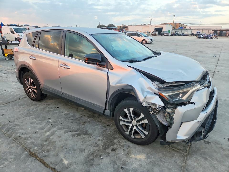 Photo 4 from auction – 2017 TOYOTA RAV4 with VIN 2T3ZFREV8HW364141